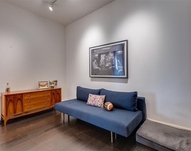 2200 Victory Avenue - Photo Thumbnail 5