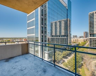 2200 Victory Avenue - Photo Thumbnail 8