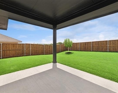 1221 James Street - Photo Thumbnail 35