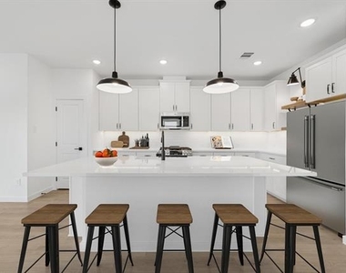 1221 James Street - Photo Thumbnail 7