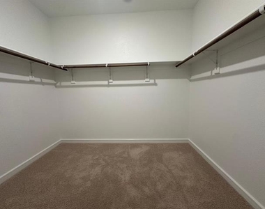 1221 James Street - Photo Thumbnail 27
