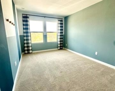 1221 James Street - Photo Thumbnail 30