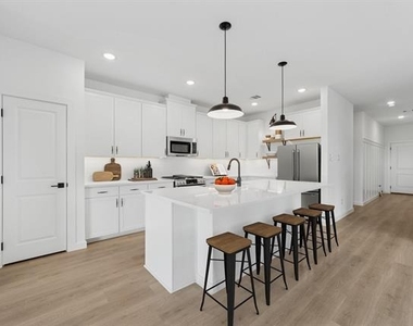 1221 James Street - Photo Thumbnail 10