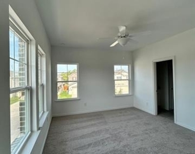 4704 Craymore Road - Photo Thumbnail 1