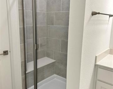 4704 Craymore Road - Photo Thumbnail 9