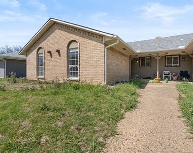 15839 El Estado Drive - Photo Thumbnail 2