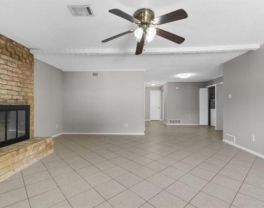 15839 El Estado Drive - Photo Thumbnail 7