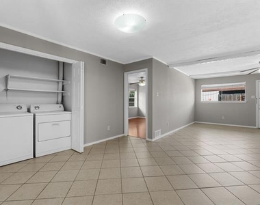 15839 El Estado Drive - Photo Thumbnail 4