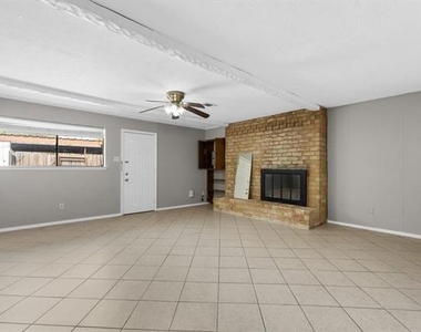 15839 El Estado Drive - Photo Thumbnail 6