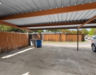 15839 El Estado Drive - Photo Thumbnail 19