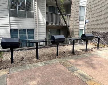 4859 Cedar Springs Road - Photo Thumbnail 4