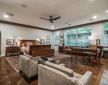 3610 Congress Avenue - Photo Thumbnail 19