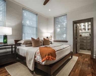 3610 Congress Avenue - Photo Thumbnail 25