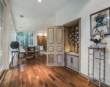 3610 Congress Avenue - Photo Thumbnail 17