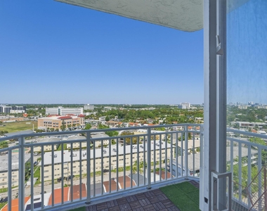 2100 Sans Souci Boulevard - Photo Thumbnail 4