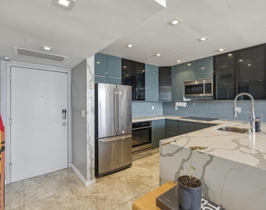 2100 Sans Souci Boulevard - Photo Thumbnail 8