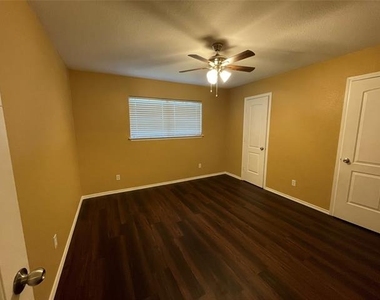 608 Coolwood Lane - Photo Thumbnail 10