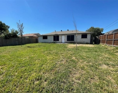 608 Coolwood Lane - Photo Thumbnail 14