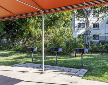 701 Nw 19th Street Nw - Photo Thumbnail 12