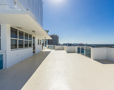 3430 Galt Ocean Drive - Photo Thumbnail 37