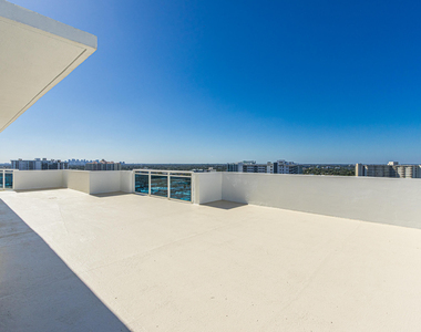 3430 Galt Ocean Drive - Photo Thumbnail 36