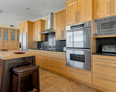 3430 Galt Ocean Drive - Photo Thumbnail 9