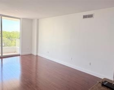 700 E Boynton Beach Boulevard - Photo Thumbnail 2