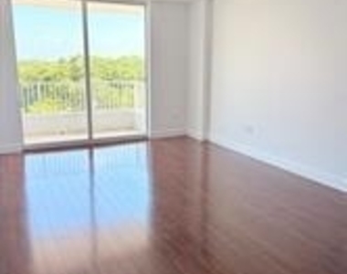 700 E Boynton Beach Boulevard - Photo Thumbnail 3
