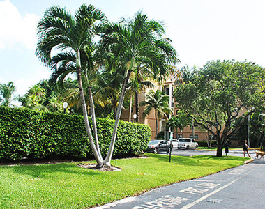 701 Nw 19th Street - Photo Thumbnail 2