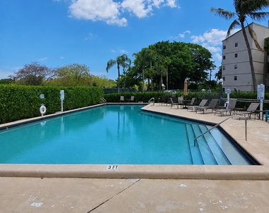701 Nw 19th Street - Photo Thumbnail 17