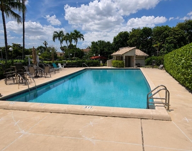 701 Nw 19th Street - Photo Thumbnail 18