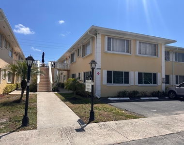 5800 Ne 22nd Way - Photo Thumbnail 12