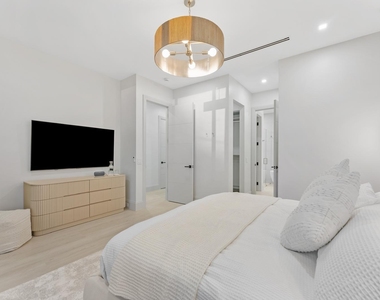 220 S Swinton Avenue - Photo Thumbnail 39