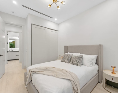 220 S Swinton Avenue - Photo Thumbnail 70