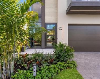 220 S Swinton Avenue - Photo Thumbnail 13