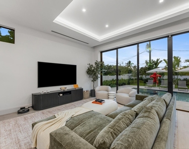 220 S Swinton Avenue - Photo Thumbnail 58