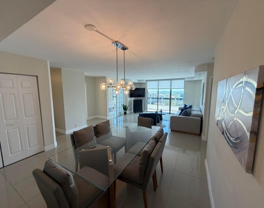 3530 Mystic Pointe Drive - Photo Thumbnail 6