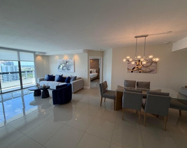 3530 Mystic Pointe Drive - Photo Thumbnail 3