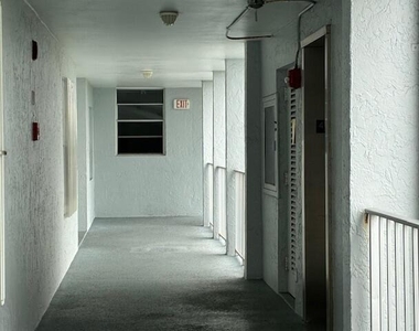 689 Ne 6th Court - Photo Thumbnail 26