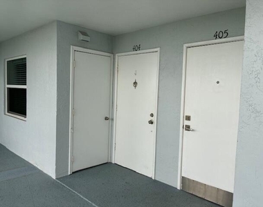 689 Ne 6th Court - Photo Thumbnail 23