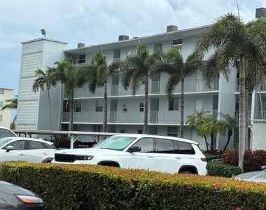 689 Ne 6th Court - Photo Thumbnail 27