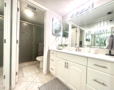 1714 Consulate Place - Photo Thumbnail 10