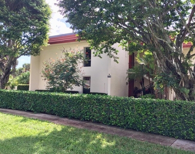 1714 Consulate Place - Photo Thumbnail 5