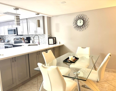 1714 Consulate Place - Photo Thumbnail 6