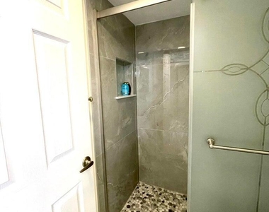 1714 Consulate Place - Photo Thumbnail 11