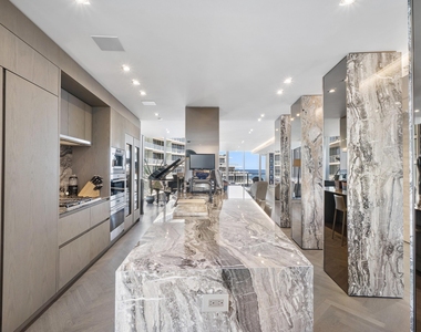2200 N Ocean Boulevard - Photo Thumbnail 11