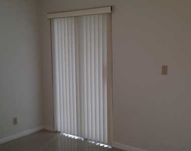 4725 Lucerne Lakes Boulevard E - Photo Thumbnail 6