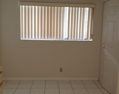 4725 Lucerne Lakes Boulevard E - Photo Thumbnail 3