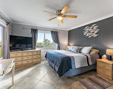 275 Palm Avenue - Photo Thumbnail 21