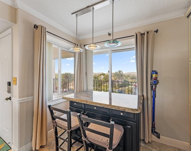 275 Palm Avenue - Photo Thumbnail 5
